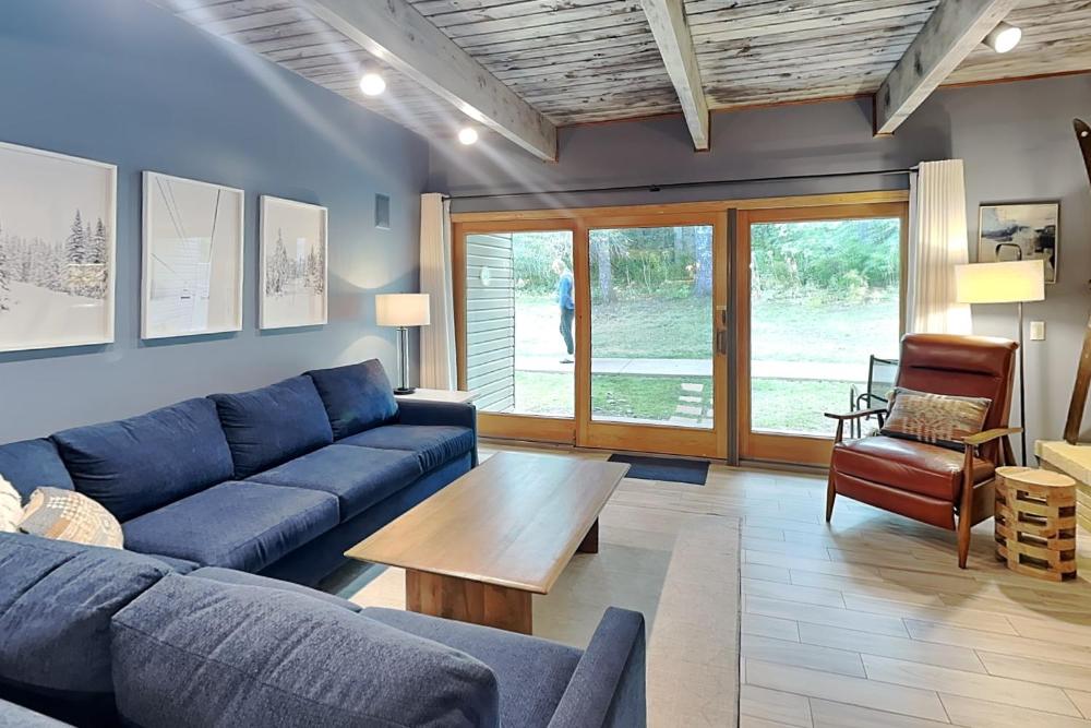 Timberline Condominiums 2 Bedroom Deluxe Unit C2E